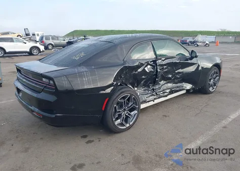 2025 Dodge Charger Daytona R/T Awd z USA, uszkodzony, nr VIN 2C3CDBCKXSR209219